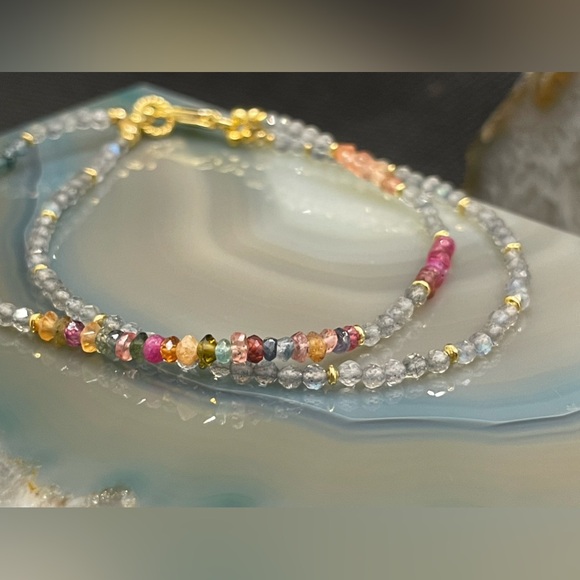 Double Strand Multi-Sapphire & Labradorite Bracelet in 18kt Gold Vermeil - Picture 6 of 7